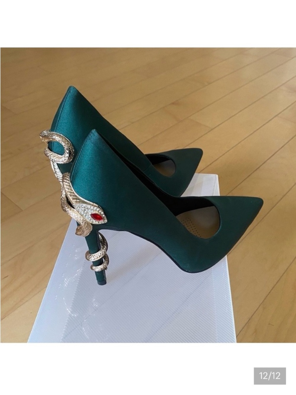 New Azalea Wang Green Heels with Gold Snake Detail - Picture 12 of 12